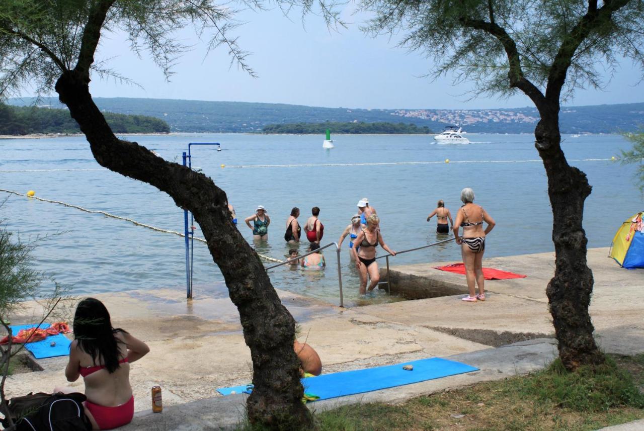 Apartments With A Swimming Pool Punat, Krk - 5378 Exterior photo