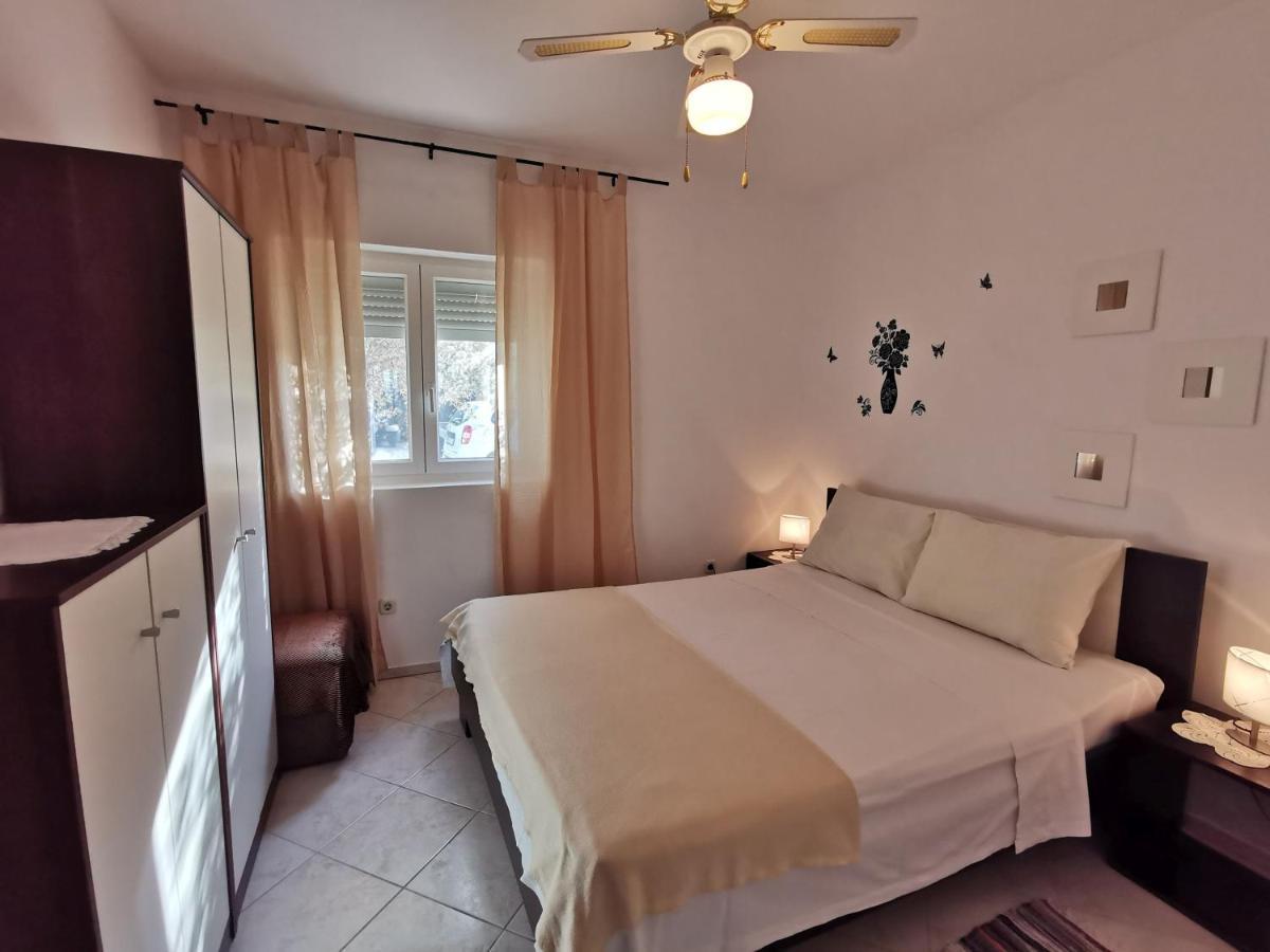 Apartments With A Swimming Pool Punat, Krk - 5378 Exterior photo