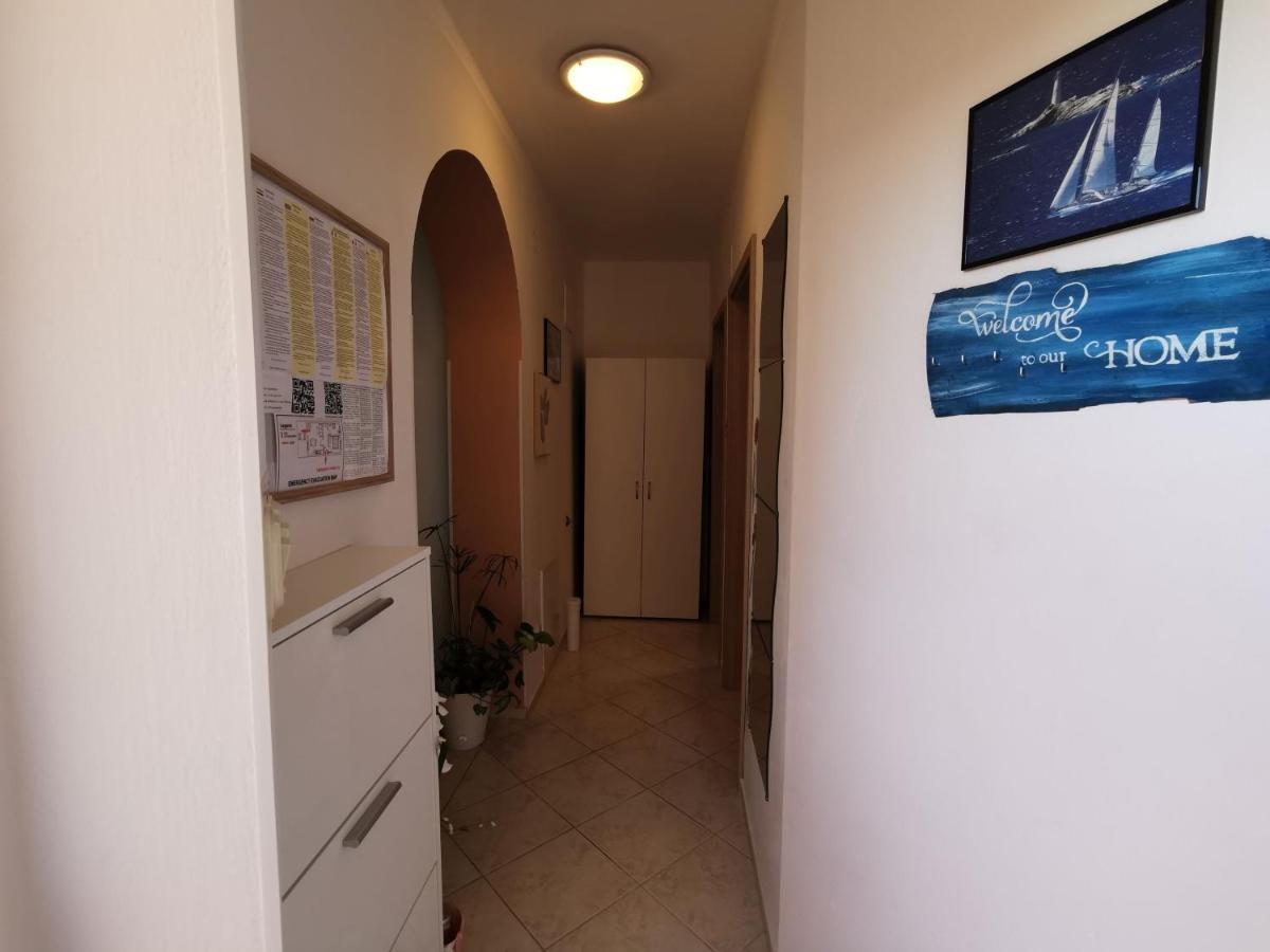 Apartments With A Swimming Pool Punat, Krk - 5378 Exterior photo